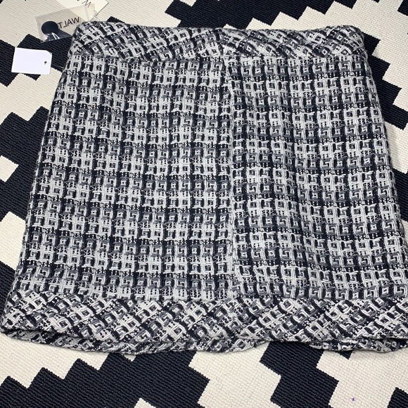 Boss Babe, WALTER BAKER, knit, button skirt!! - Picture 7 of 13